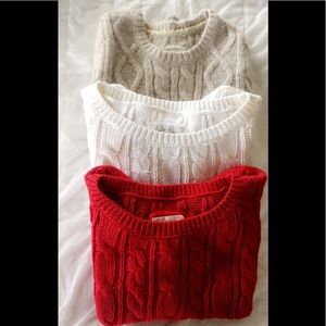Bundle of 3 Abercrombie & Fitch Cozy sweaters.
